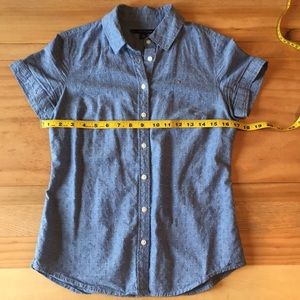 Tommy short sleeve button up XS. No flaws. Blue.